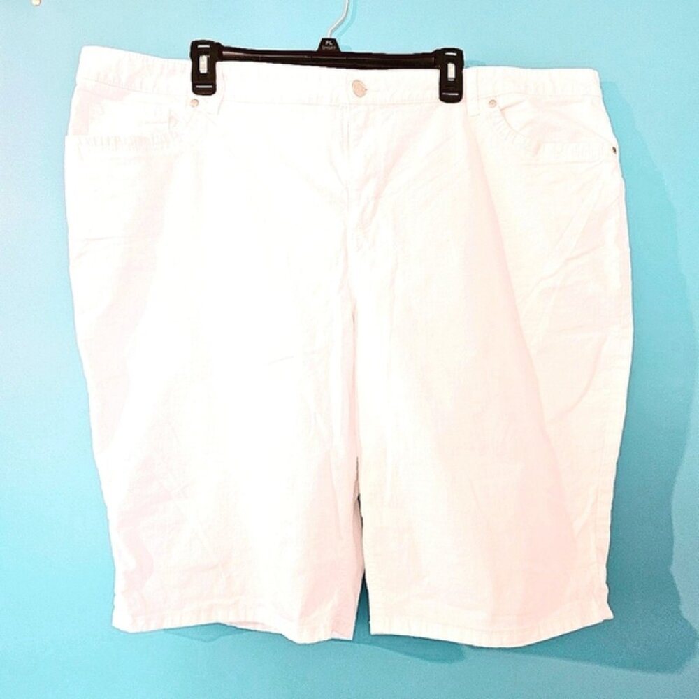 Bandolino 22W  White Denim Mid Riser Bermuda Riley Casual Jean Shorts
